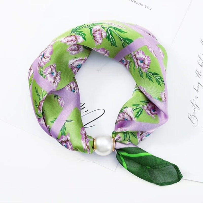 🤍 ✨Magnetisk scarf med pärla – elegant på några sekunder