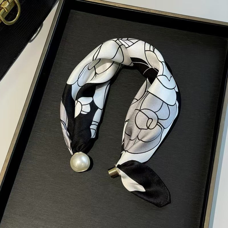🤍 ✨Magnetisk scarf med pärla – elegant på några sekunder