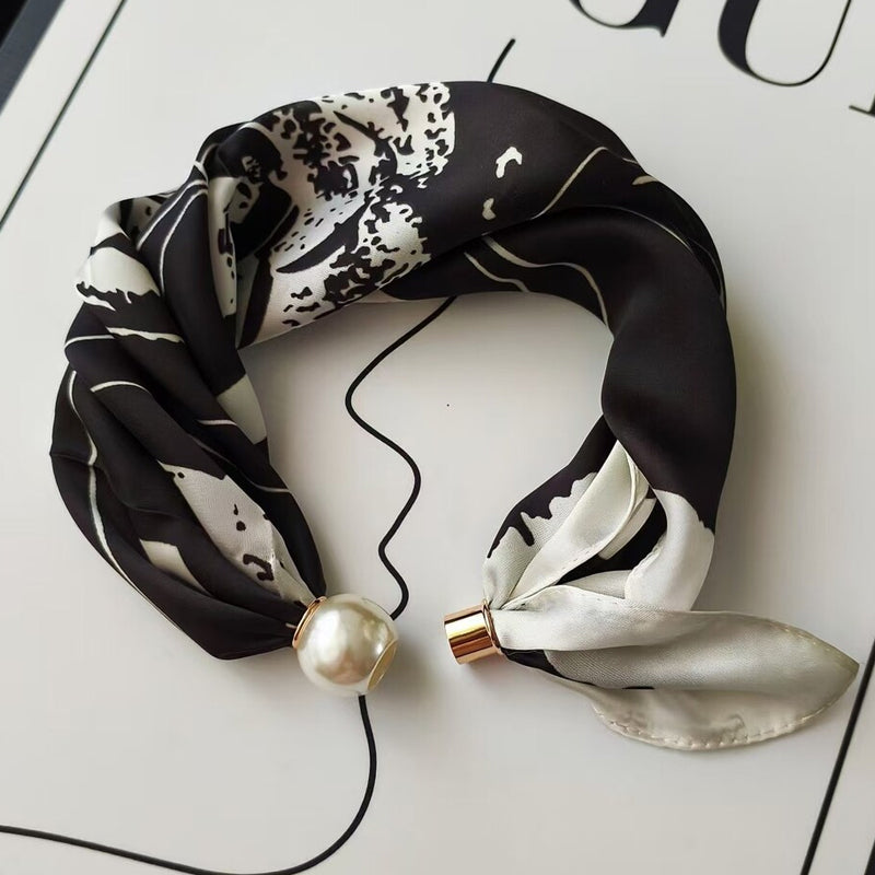 🤍 ✨Magnetisk scarf med pärla – elegant på några sekunder