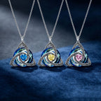 ✨Halsband med födelsesten och keltisk treenighetsknut – en meningsfull symbol för kärlek och samhörighet ❤️
