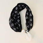 🤍 ✨Magnetisk scarf med pärla – elegant på några sekunder