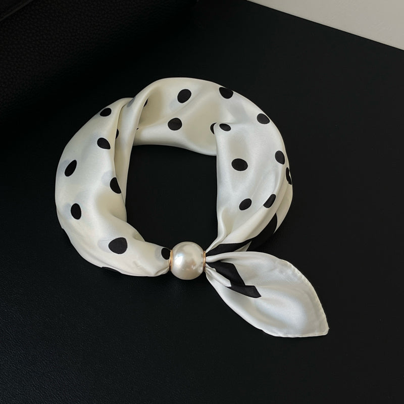 🤍 ✨Magnetisk scarf med pärla – elegant på några sekunder